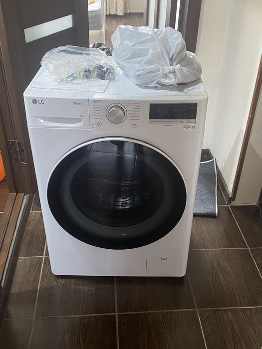 Стиральная машина LG ThinQ 8kg
