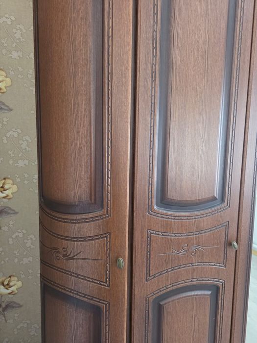 Срочно Продам шкаф