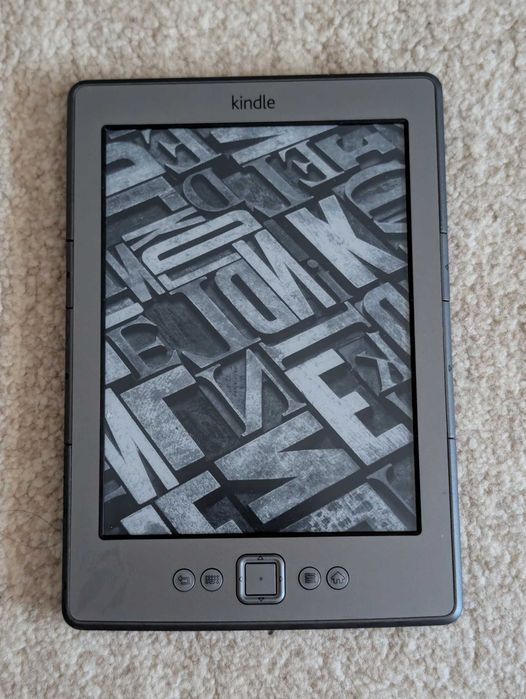 2 tablete ideale pt copii, carti, scoala, Kindle