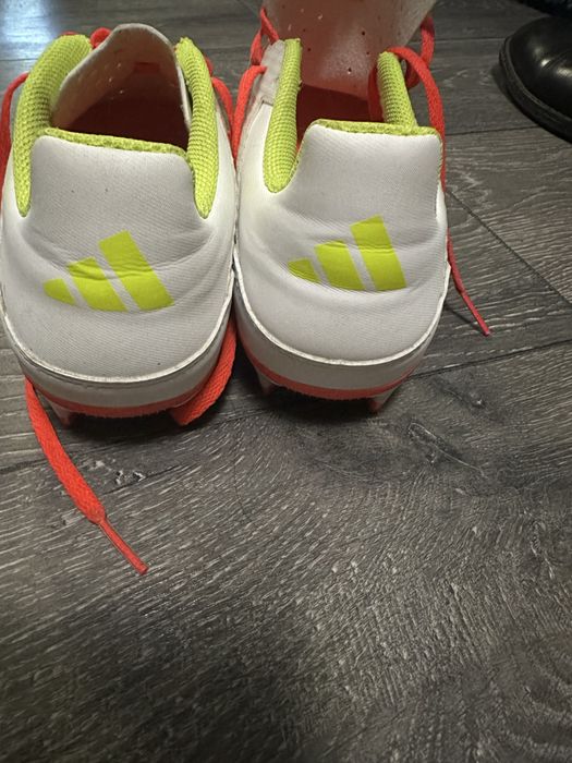 Ghete fotbal  impecabile