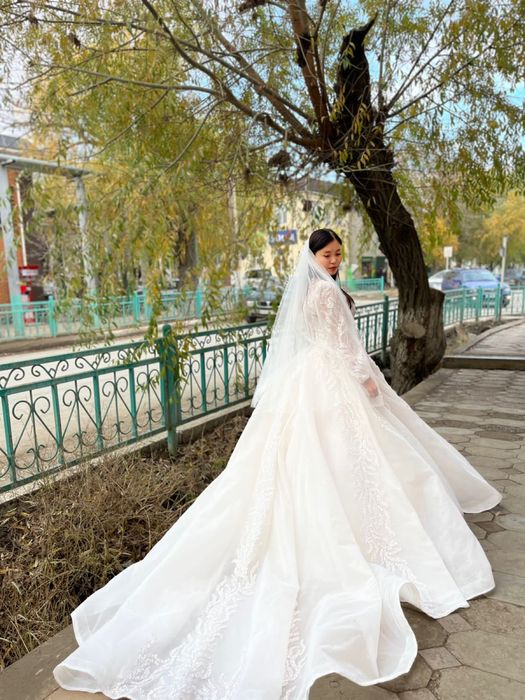 свадебные платье