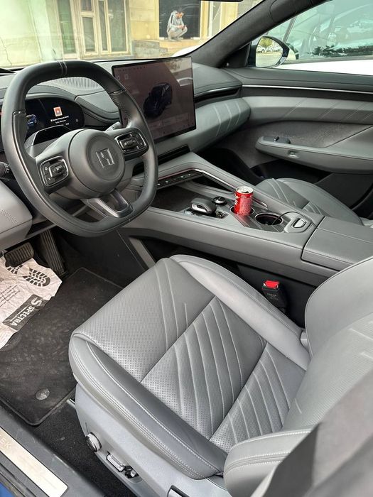 Продаётся автомобиль "Zeekr 001" restayling.