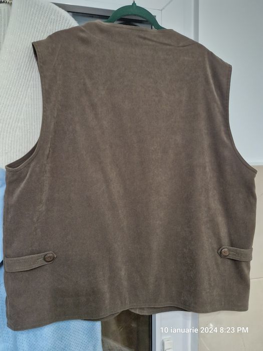 Vesta noua, XXL, X.clusiv