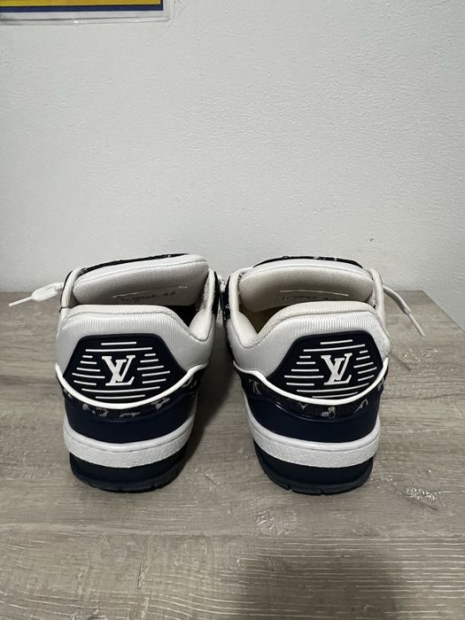 Louis Vuitton albastri