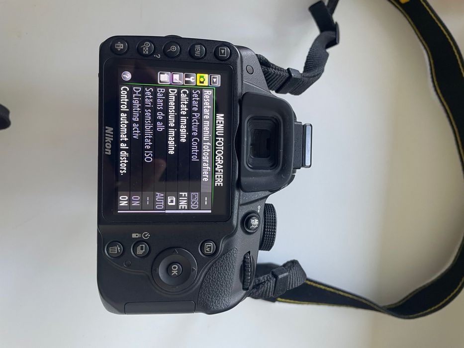 DSLR Nikor D3200 + obiectiv 18-55 mm + Nikkor 50 mm + rucsac Fancier