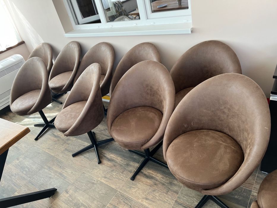 Трапезни столове