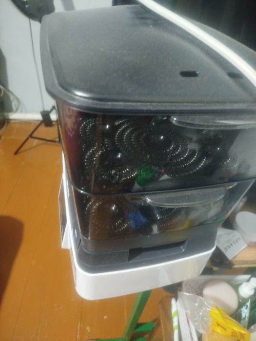 Продам пароварку новая, один раз готовили. Состояние идеал.