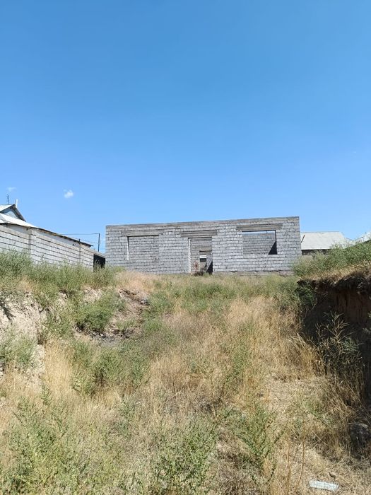 Тез арада толық бітпеген үй сатылады