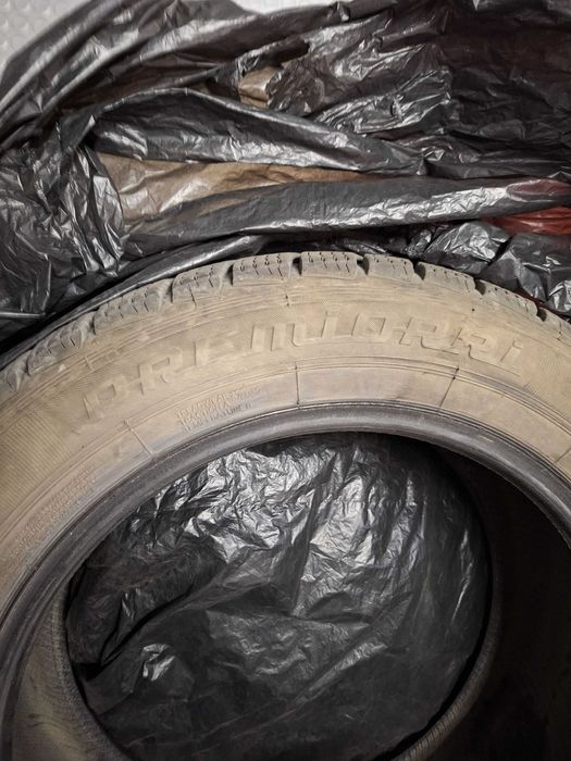 Зимни гуми 205/55/16 на 40лв на брой