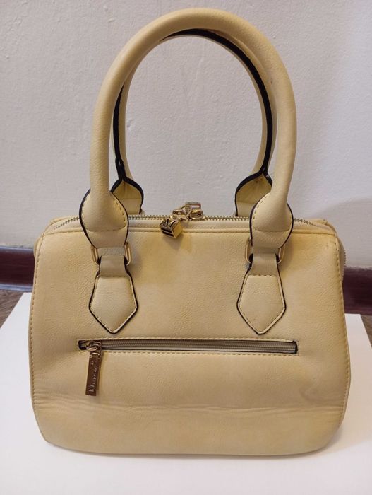 Сумочка женская симпатичная