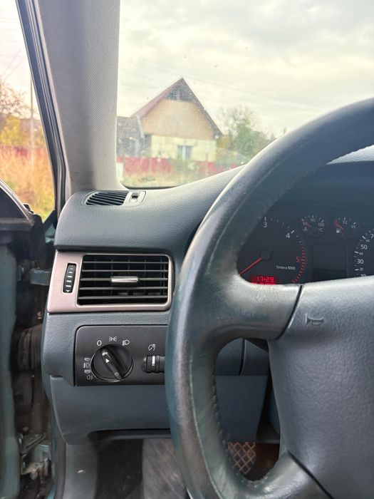Audi a6 c6, an 2000