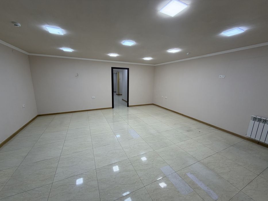 Аренда под офис 3/1/4 81кв/м ул.БИЙ Горький 1-линия вдоль дороги