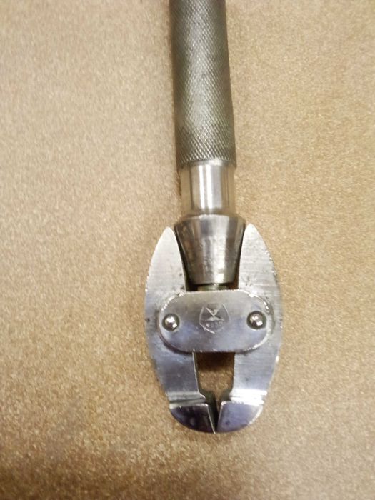 Продам! Тиски_часовые_ручные