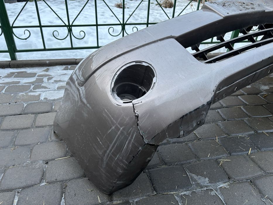 Бампер nissan note e11 2007