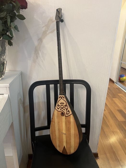 Продам домбру б/у