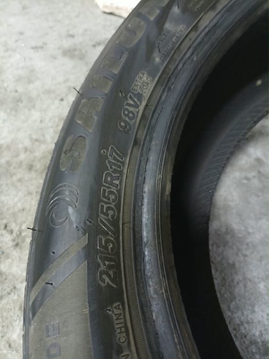 Продам зимнии шины