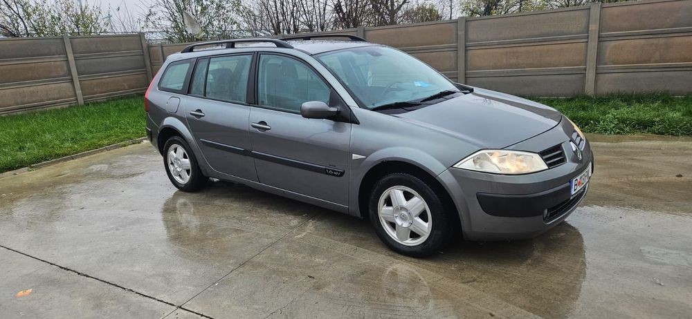 Vând Renault Megane 16benzina