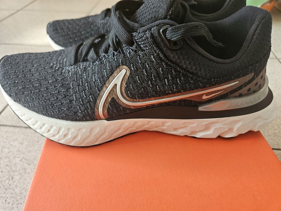 Маратонки Nike reakct 38.5