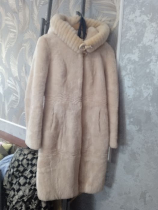 Продам шубу мутон натуралка