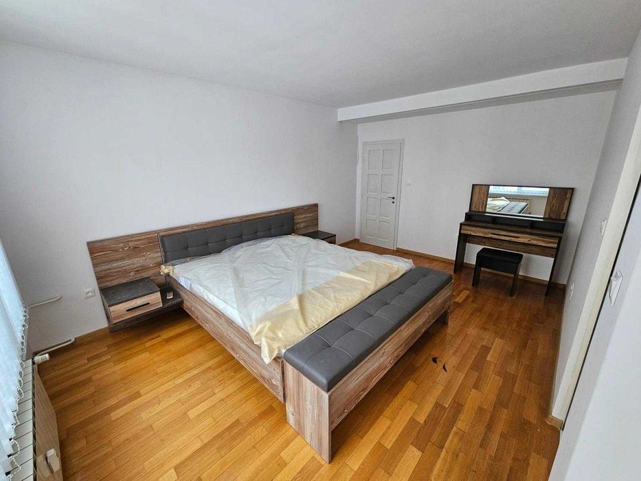 Продава се Тристаен апартамент в Пловдив, Кършияка - 134 кв.м за 2090 €/кв.м - Снимка #9