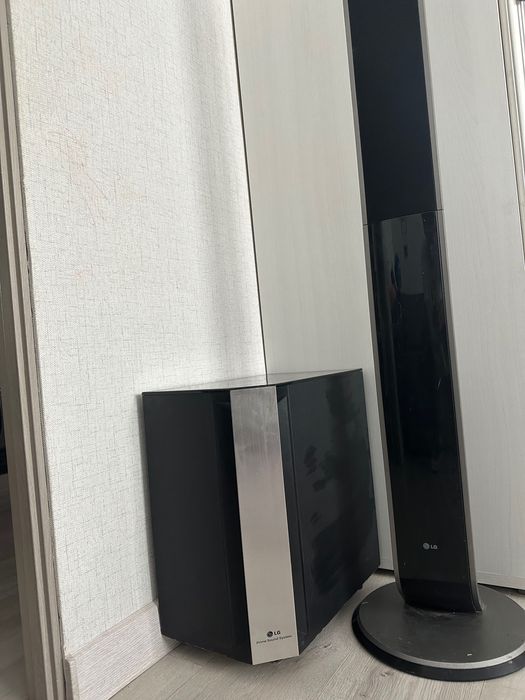 Сабвуфер LG для домашнего кинотеатра
