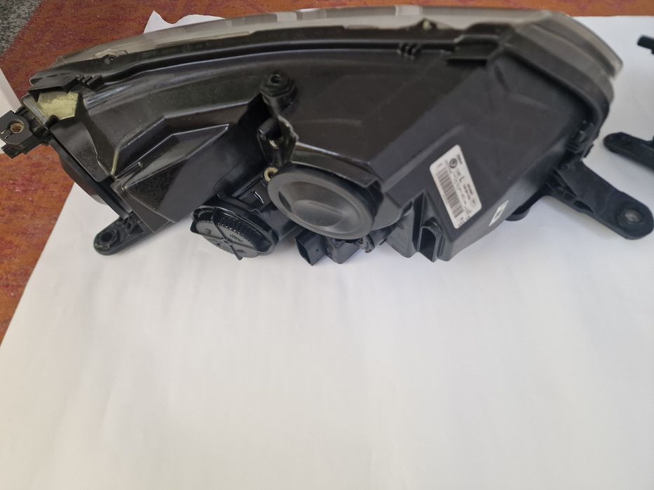 Фар за Шкода Рапид Ляв и Десен