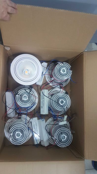 Лед луни за вграждане с променлив ъгъл