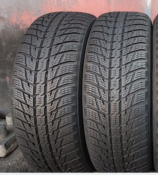 2бр. зимни гуми 225/65/17 Nokian WR SUV 
dot21
6.7mm
Добро състояние н