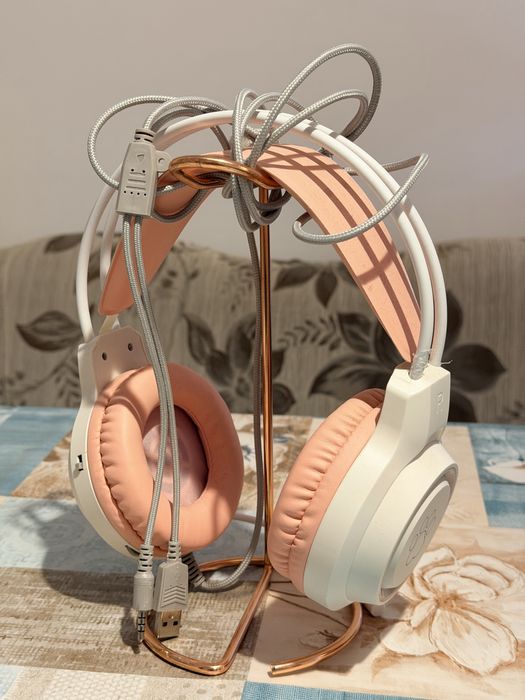 Слушалки с микрофон(светещи)