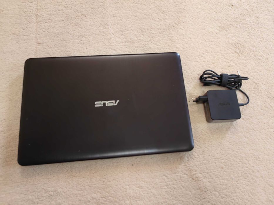 * Ноутбук Асус *