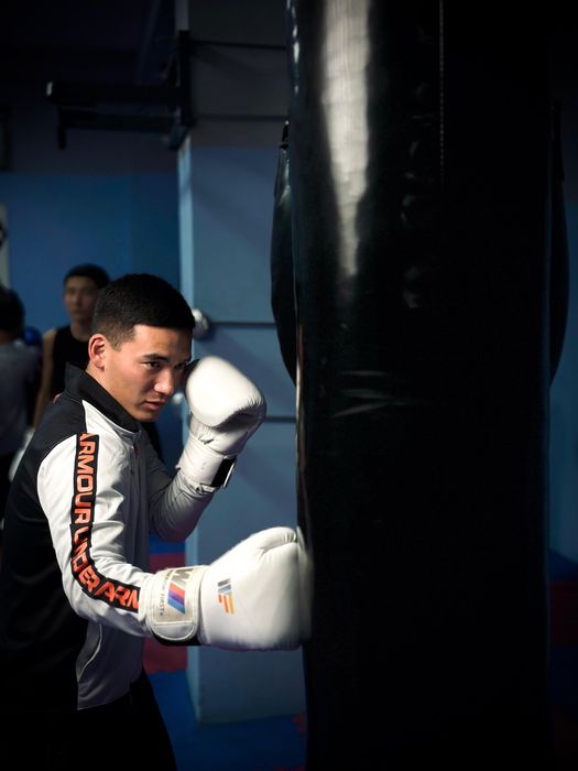 Записываемся на бокс ! Стань сильнее