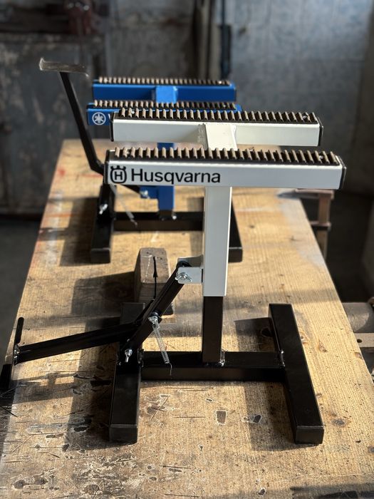 Стойка за кросов мотор