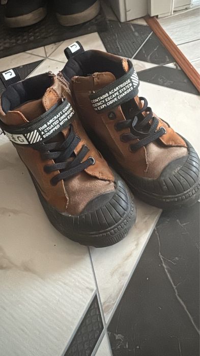 Отдам ботинки на мальчика