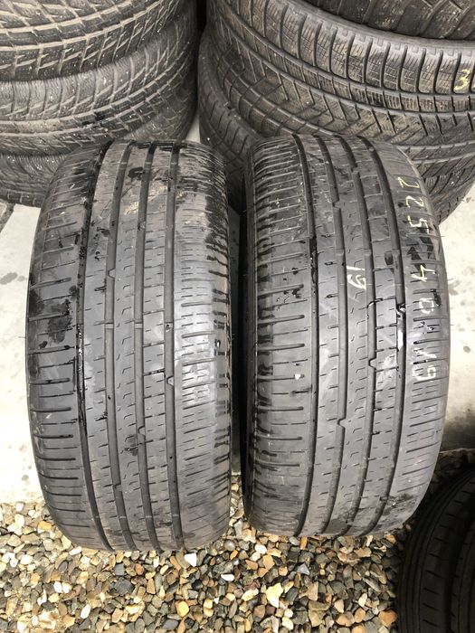 Anv vara 225/40/19 Duraturn