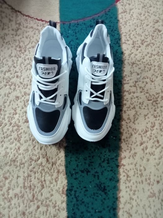 Крассовки  новые