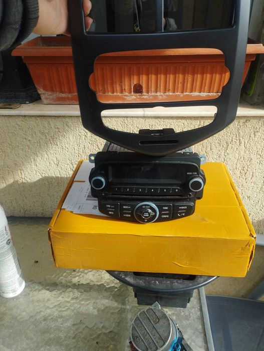 Radio cd player Chevrolet Aveo T300 impecabil cu proba.