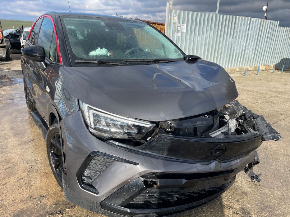 Opel Crossland 1.2Т двигател F12XHT 131 кс. 6 ск., 22 000 km.