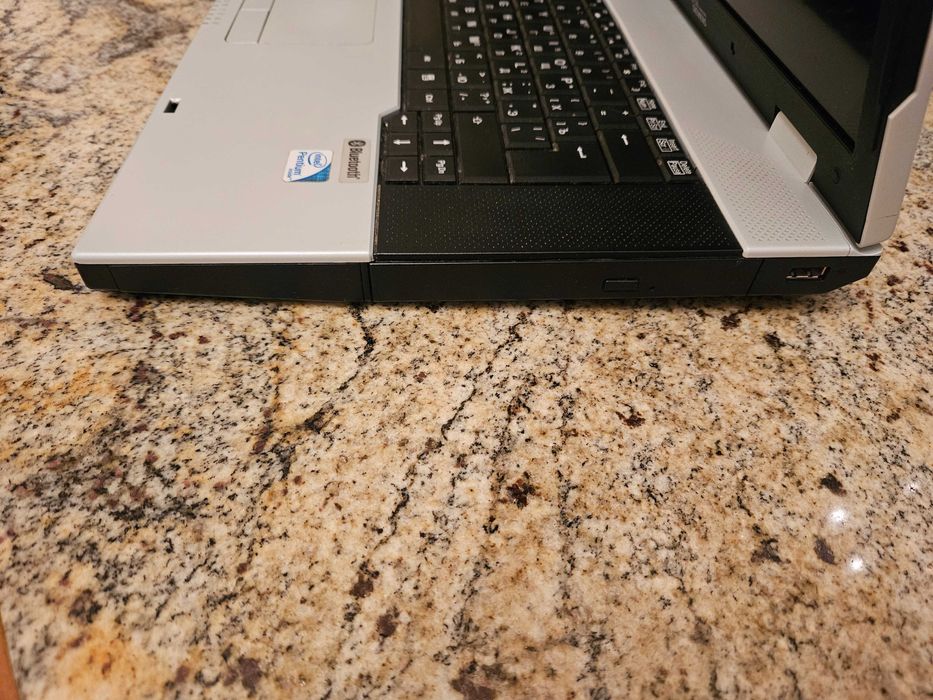 Продам ноутбук Fujitsu SIEMENS