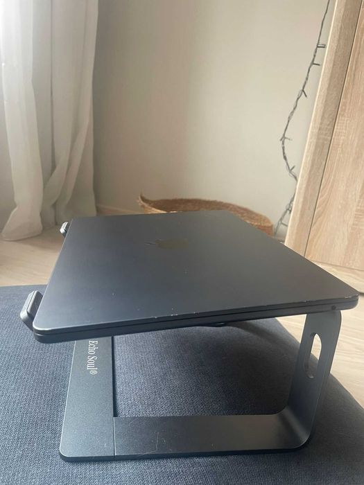 MacBook Air M2 13” | 16GB RAM | 512GB SSD | Midnight | Baterie 96%