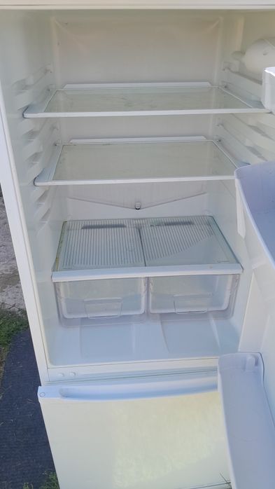Продам холодильник очень в хорошем состоянии