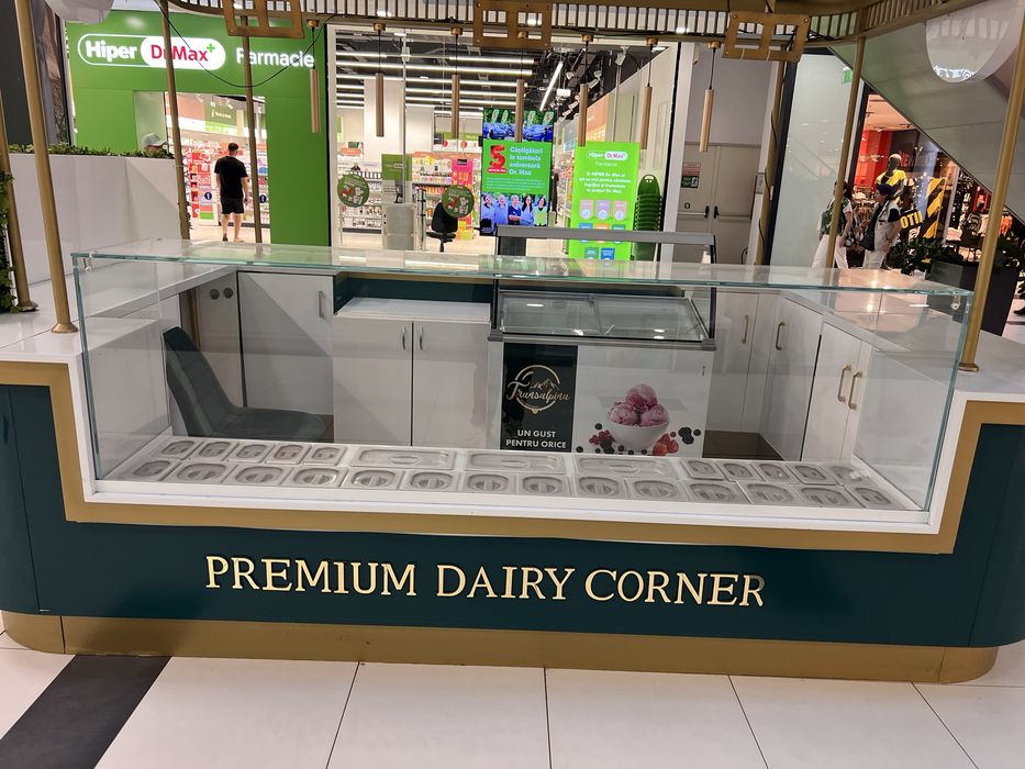 Insula Comerciala / Mobilier / Stand / De Vanzare