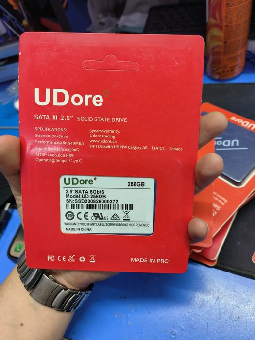 UDore SSD Sata 2.5 256ГБ новый