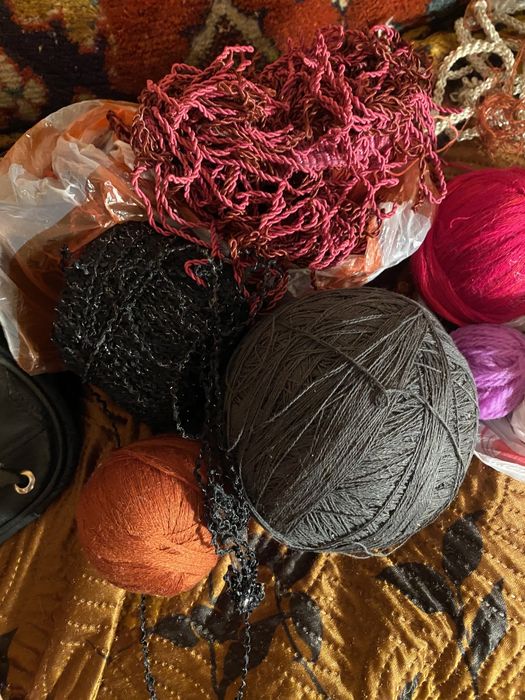 Пряжа разная