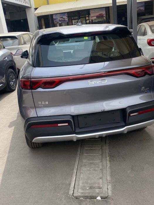 Byd yuan up smart live