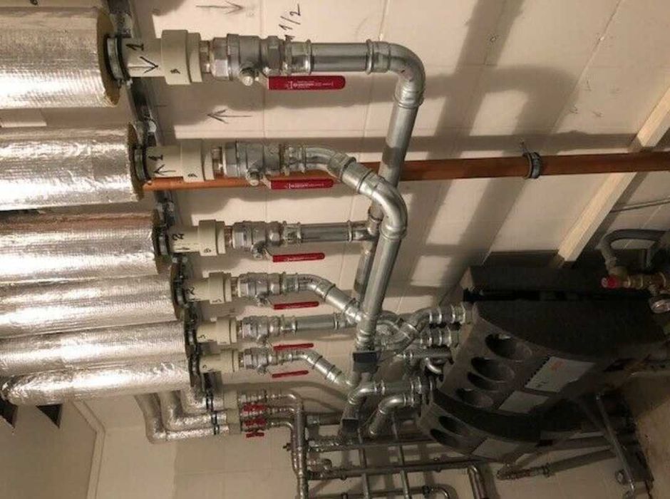 Продава се Къща в Габрово, Недевци - 458 кв.м за 1747 €/кв.м - Снимка #3