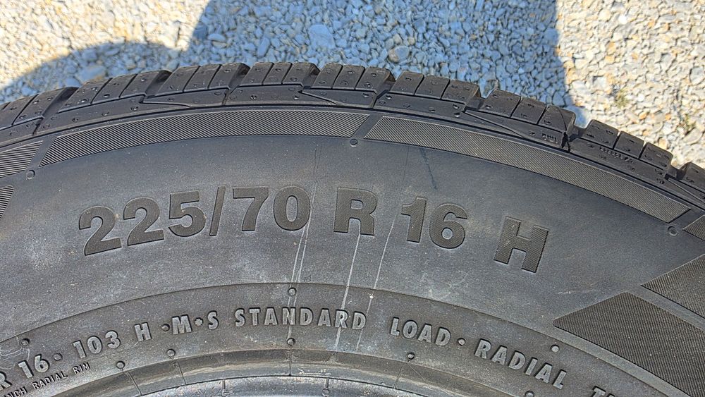 Летни Гуми 225/70/16