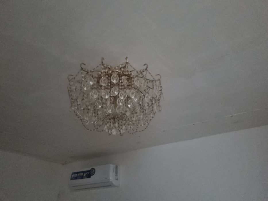 Продам люстры бу