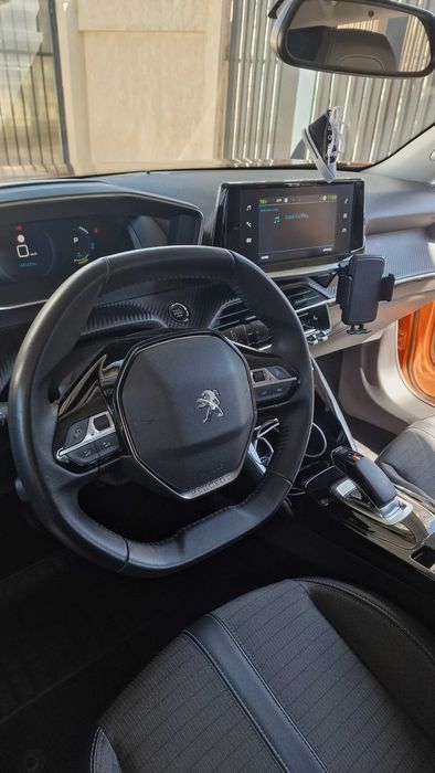 De Vanzare Peugeot e2008
