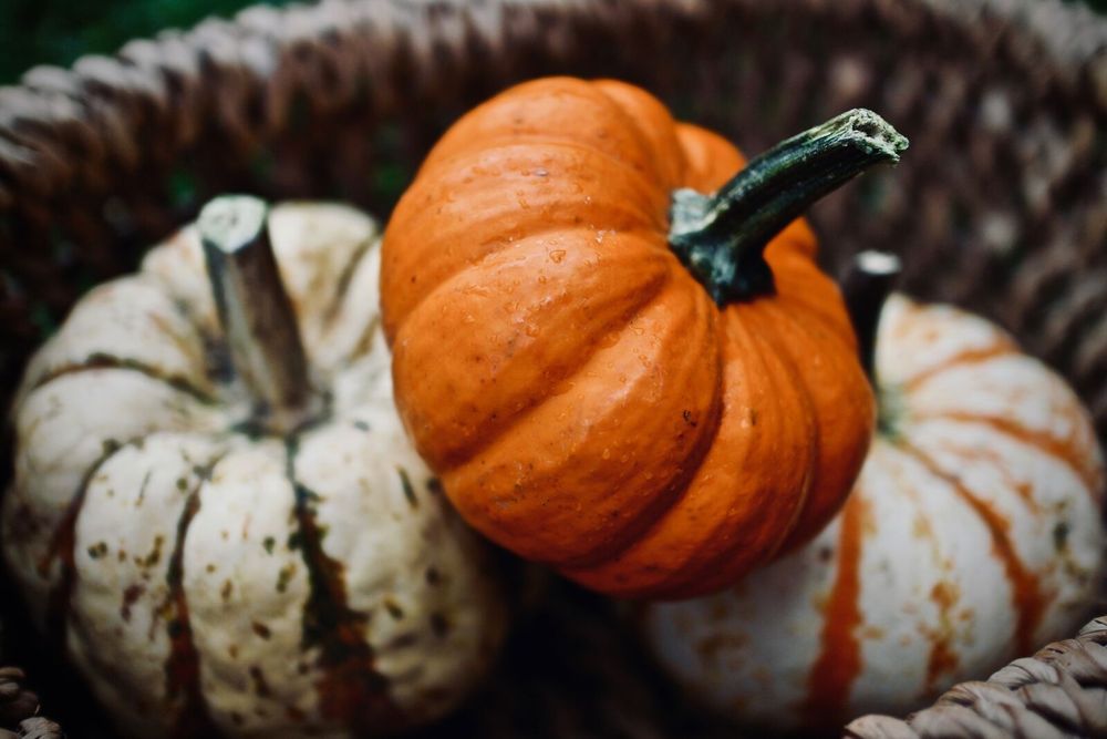 Продам  беззеркальный  Canon EOS-M