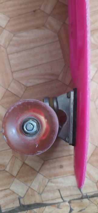 Продам Скейт борт для девочки 

Вастап пишет ил